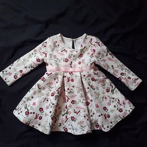 Flowered dress for girl